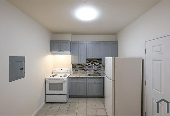 4th image of 127 Intervale St #3