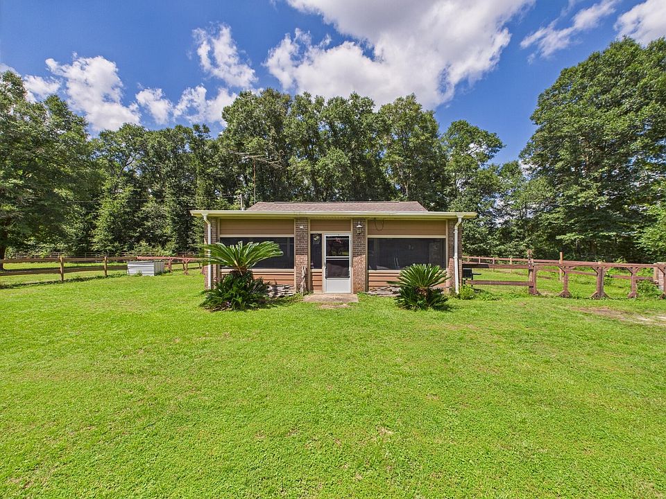 1st image of 1052 Whitehead Dr