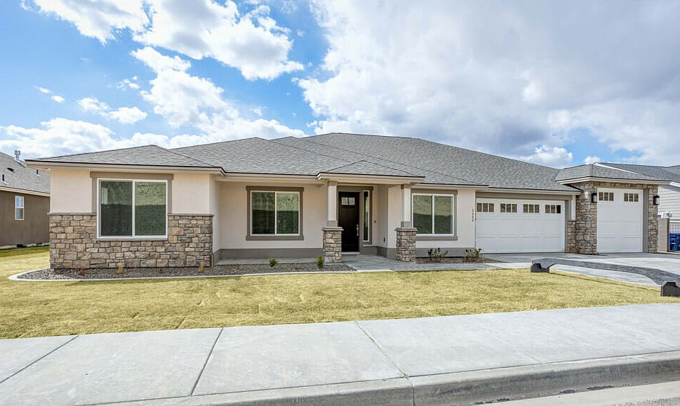 1st image of 2473 Legacy Ln