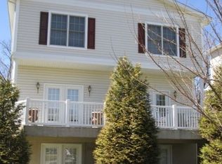 204 Heights Ln, Blacksburg, VA 24060
