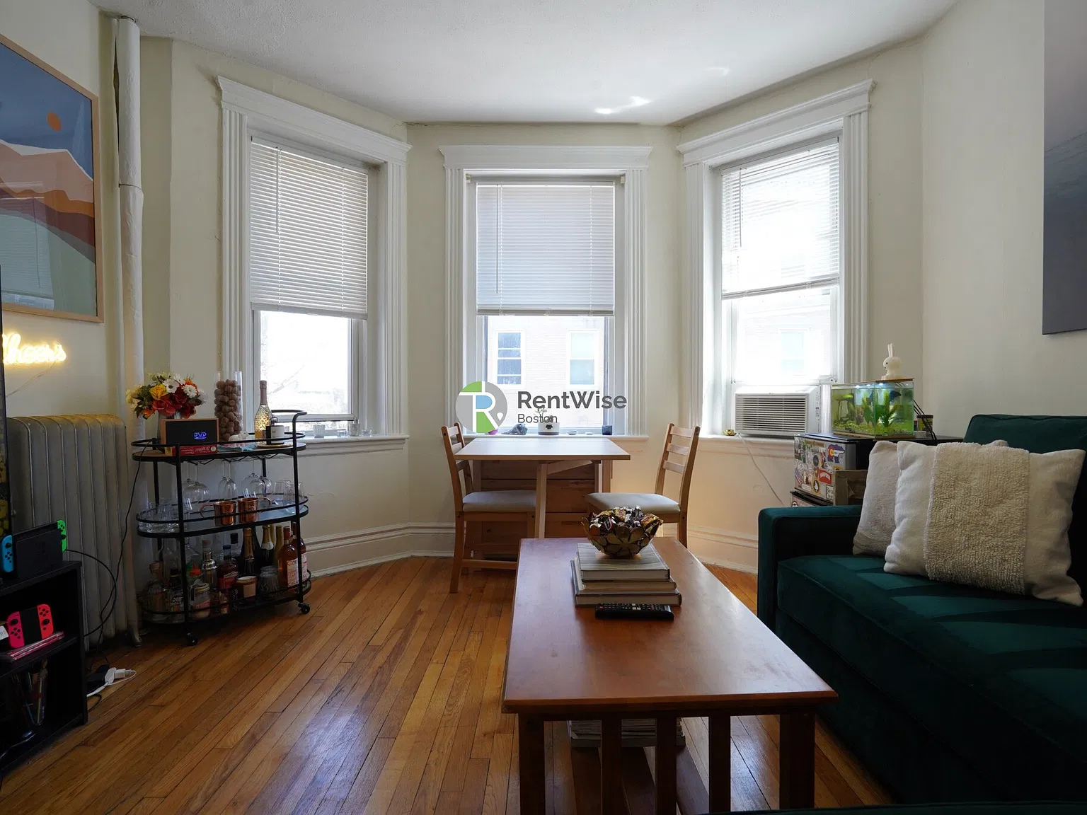 6 Camelot Ct — Photo 1