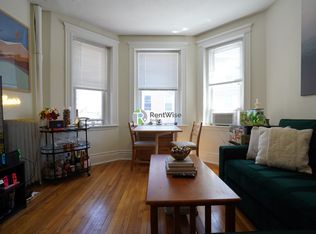 6 Camelot Ct APT 14, Brighton, MA 02135