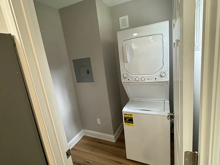 2635 Vail Ave — Photo 5