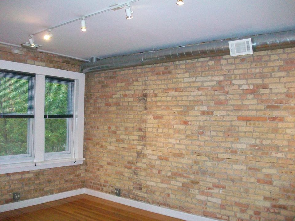 Loft like exposed brick walls