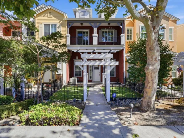 10700 Stevens Canyon Rd, Cupertino, CA 95014