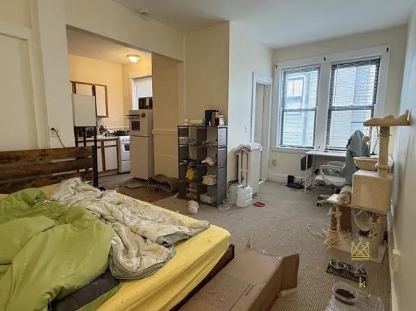 126 Babcock St APT 37B, Brookline, MA 02446