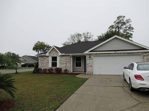3rd image of 801 Wickwood Cir