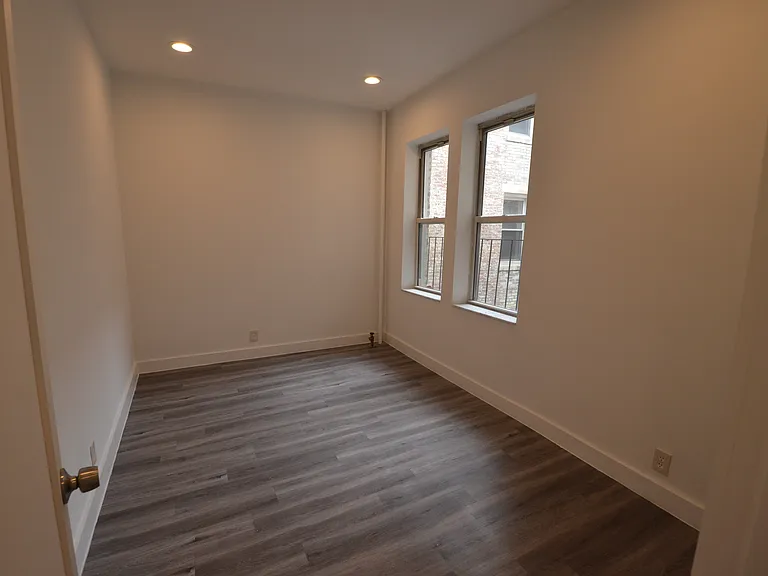 111 Peterborough St #17 — Photo 10
