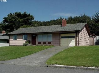 30315 Driftwood Dr, Gold Beach, OR