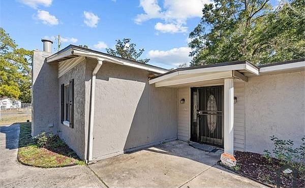1st image of 6621 Restlawn Dr