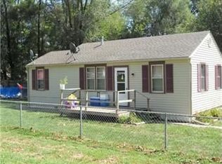 1106 N 3rd St, Lansing, KS 66043