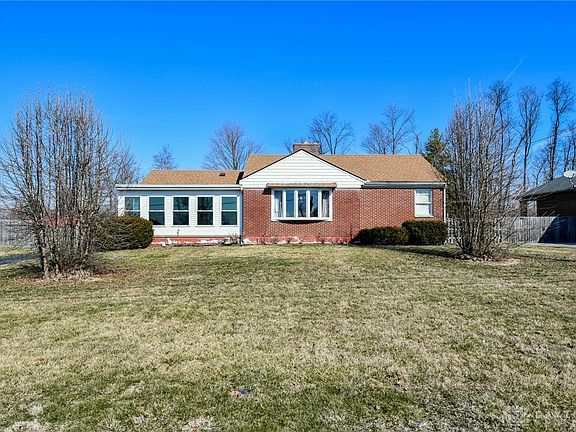 3rd image of 3966 Graham Dr