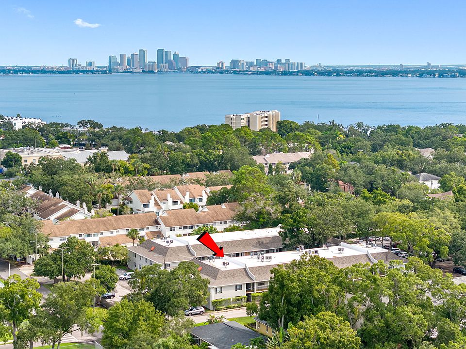 1st image of 5221 Bayshore Blvd APT 33