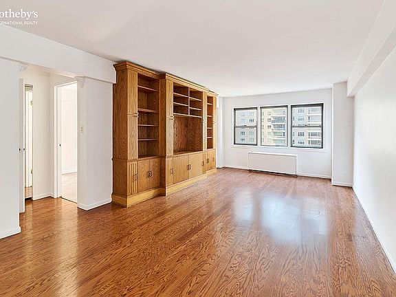 3rd image of 220 E 67th St APT 12E
