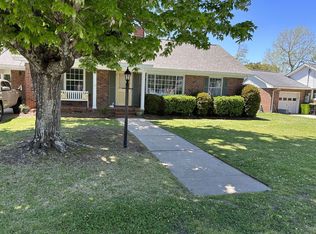615 Sabiston Dr, Swansboro, NC 28584