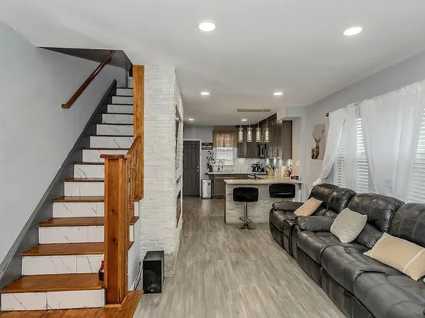 11132 147th St, Jamaica, NY 11435