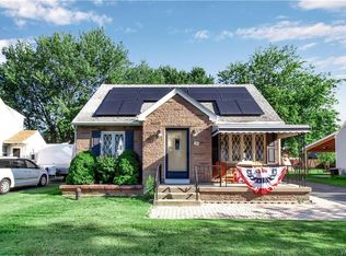 154 Arlington Pl, Depew, NY 14043