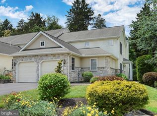 36 Red Leaf Ln, Lancaster, PA 17602