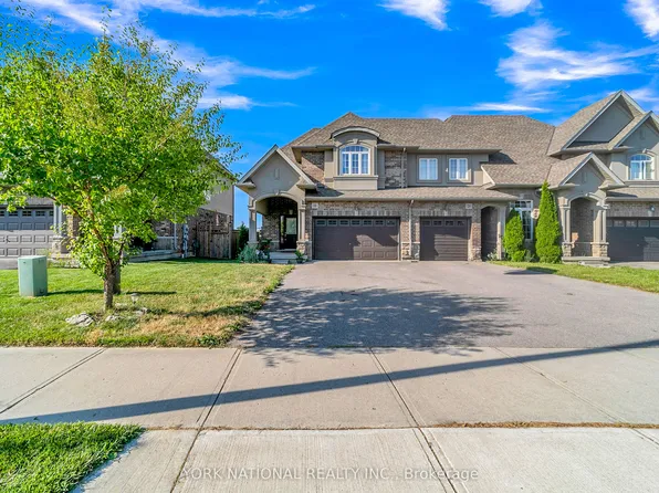 30 Madonna Dr S, Hamilton, ON L9B 0H1