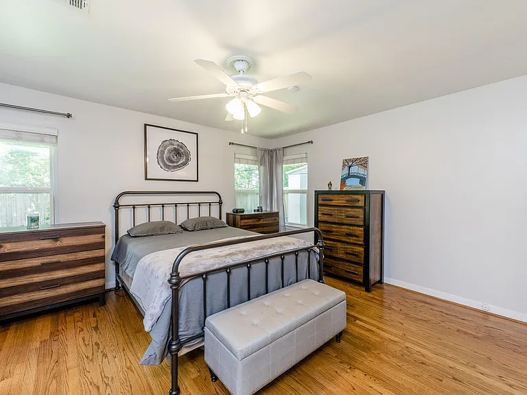 8323 Lorrie Dr — Photo 22