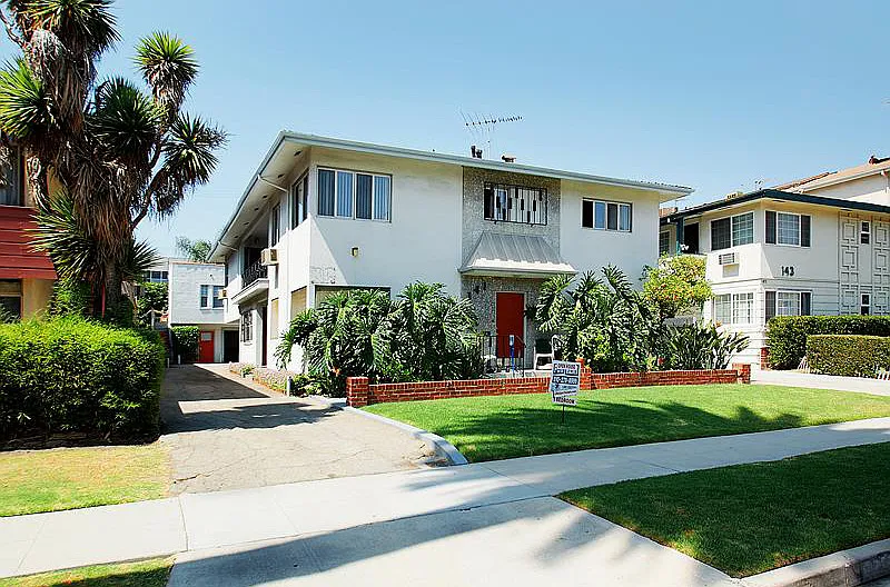 141 N Hamilton Dr
