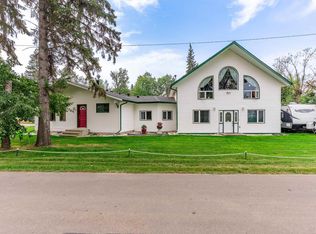 4704 51st St, Onoway, AB T0E 1V0