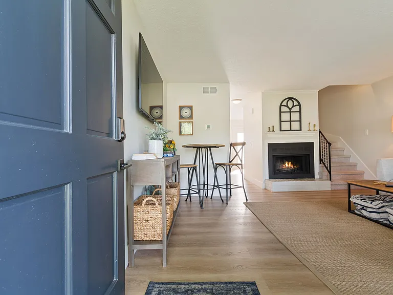 108 Meredith Pl #B — Photo 9