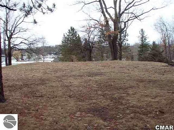 4th image of 0 N Crooked Lake Dr