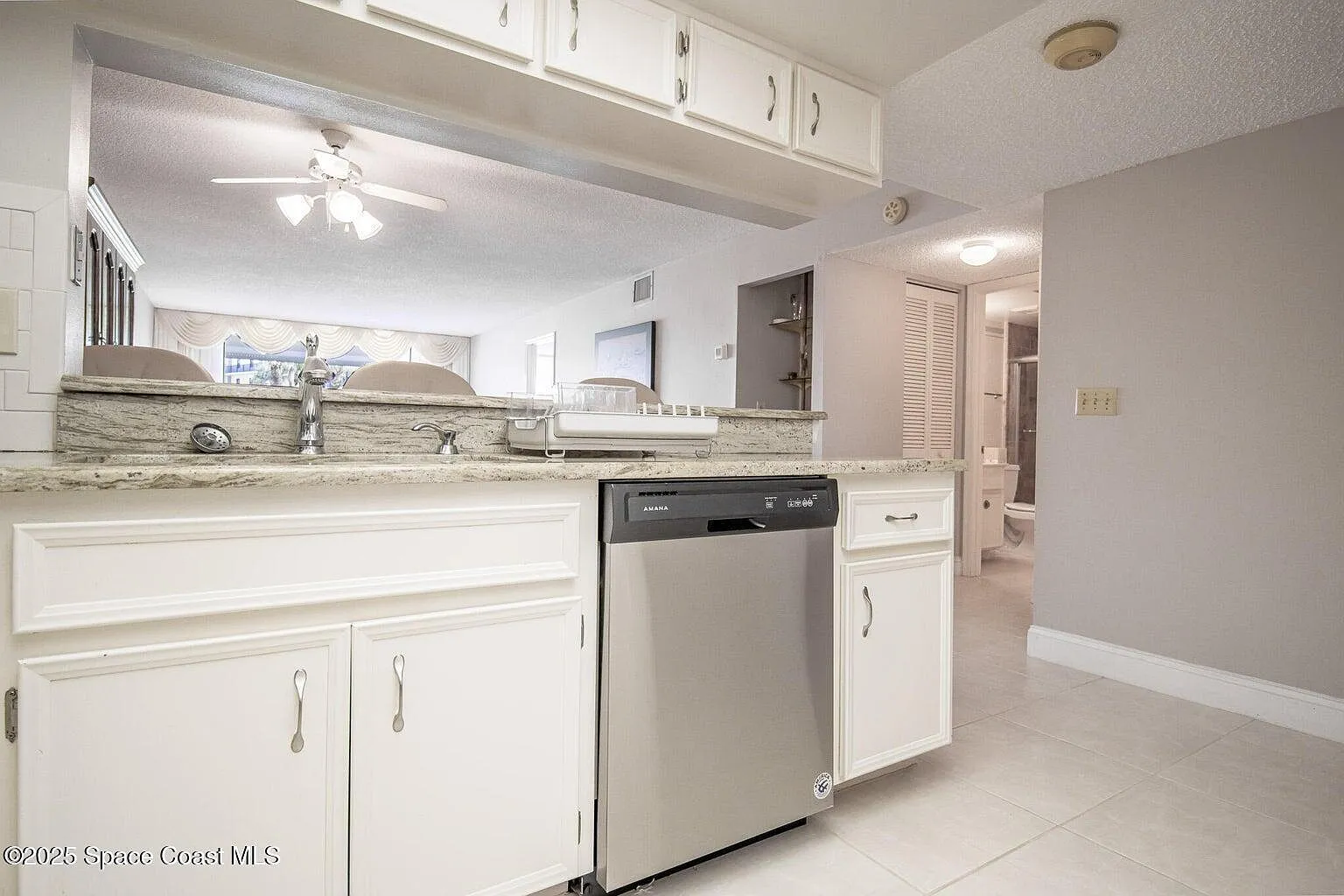 2 bed, 2.0 bath, 1317 sqft, $2,600 — Photo 4