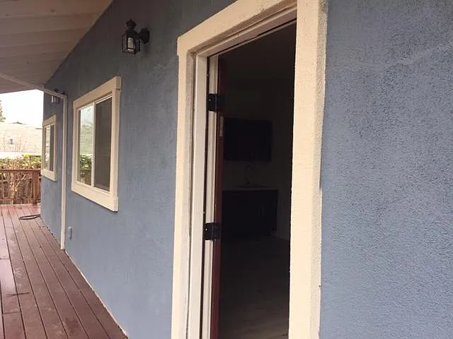 2 bed, 600 sqft, $3,000 — Photo 3
