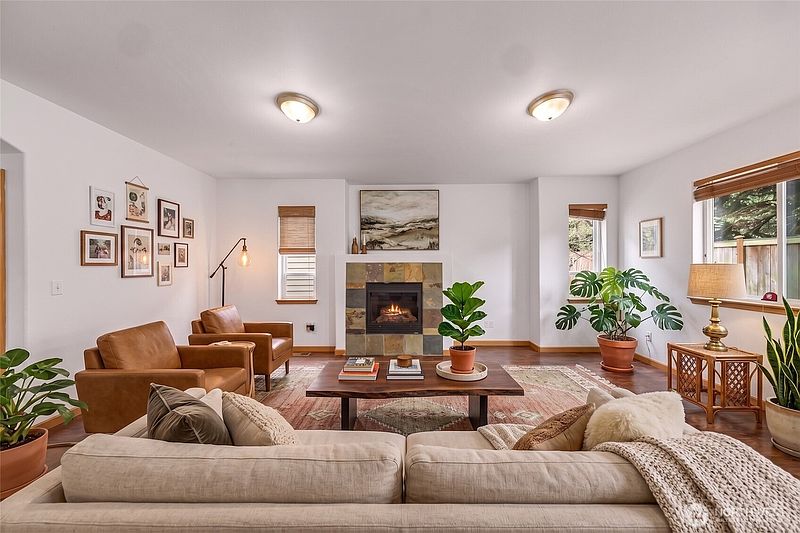 4th image of 4050 Kramer Lane