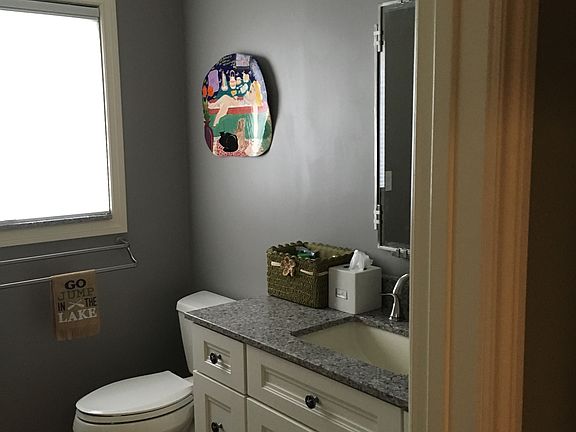 5th image of 1024 Marina Bluff Dr
