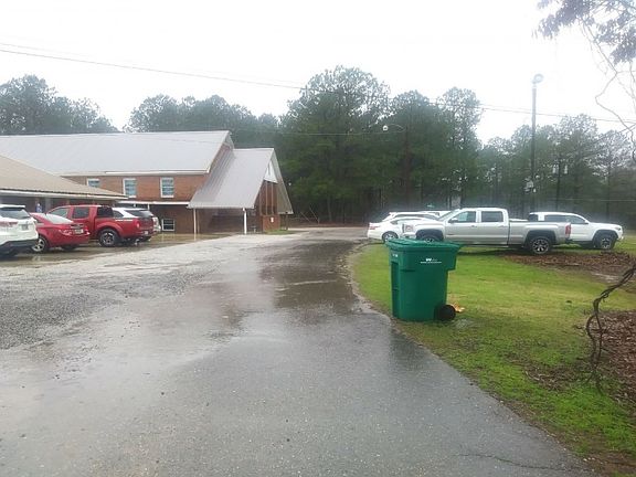 4th image of 15135 Hurricane Ln