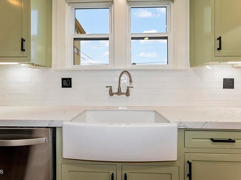 520 S Los Robles Ave #4 — Photo 15