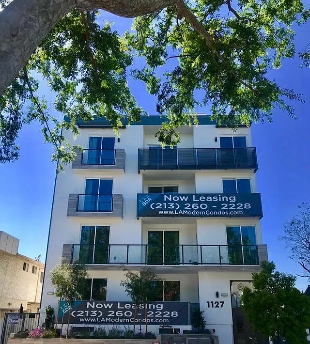 1127 S Spaulding Ave #302