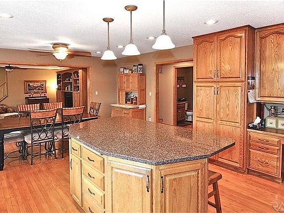 4th image of 5016 S Elderberry Cir
