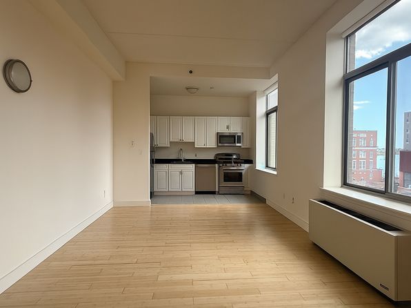 1955 1st Ave APT 709
