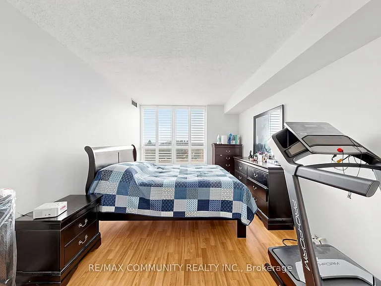 400 McLevin Ave #1410 — Photo 29