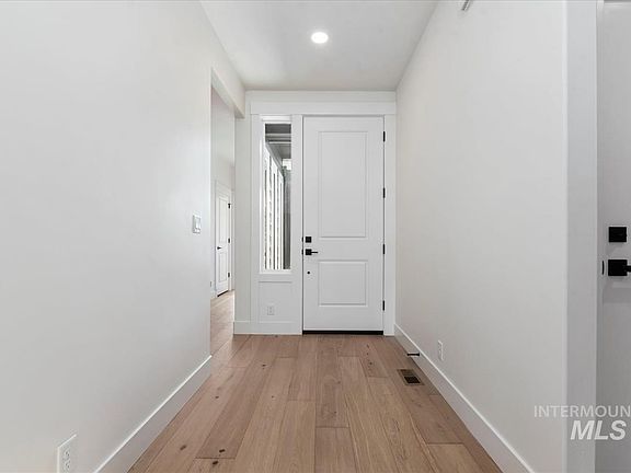 3rd image of 6532 E Lucy Dr