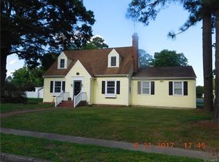 101 Crescent Ave, Hopewell, VA 23860