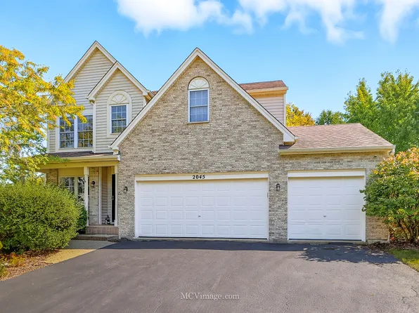 2045 Winding Lakes Dr, Plainfield, IL 60586