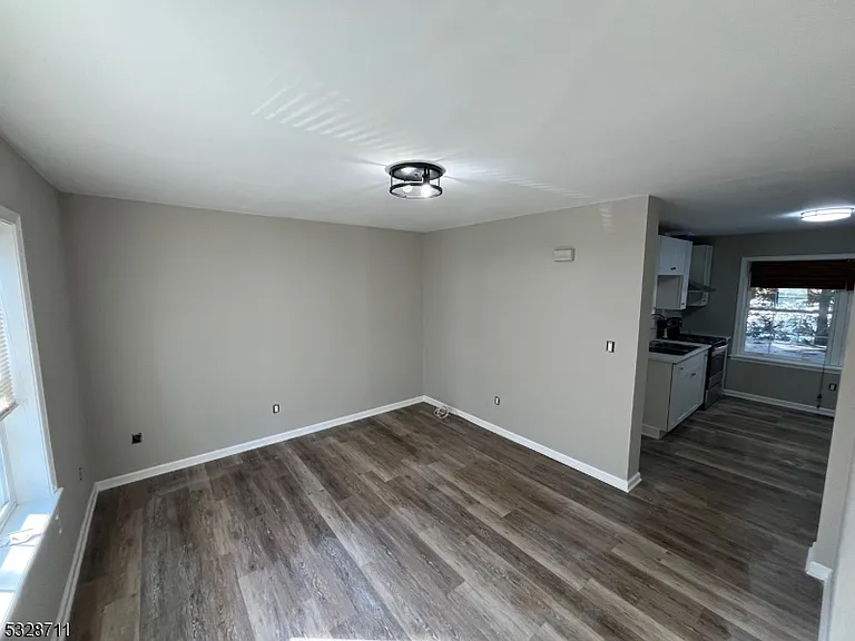 12 Cook Ave — Photo 4
