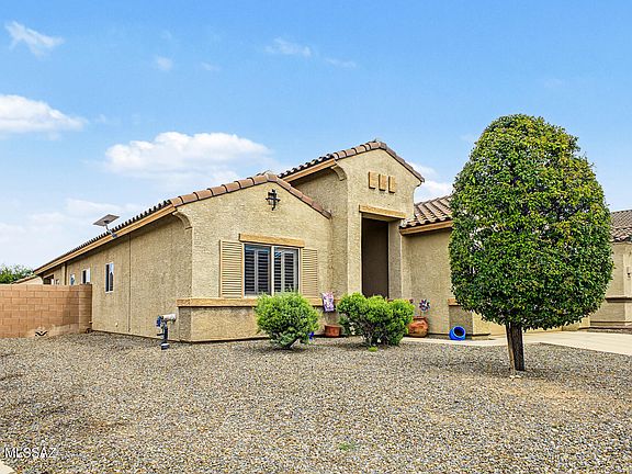 3rd image of 12353 E Calle Riobamba