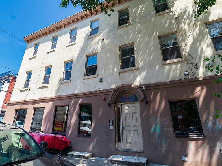 1841 Bainbridge Street — Photo 14