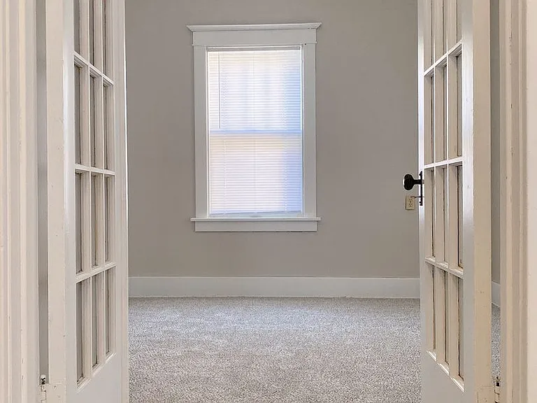 2436 Laurel Ave — Photo 9