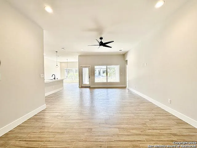 102 George Erath — Photo 2