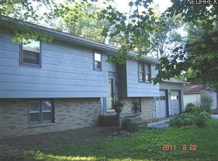 2998 Rosetta Blvd, Newton Falls, OH 44444