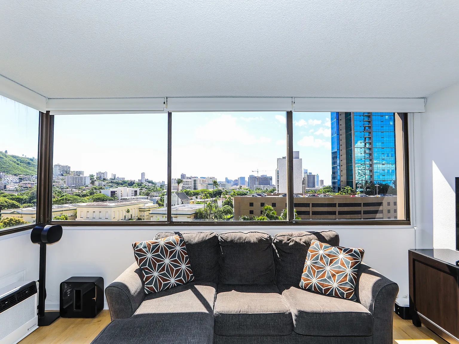 55 South Kukui Street Unit D914 - 1 — Photo 1
