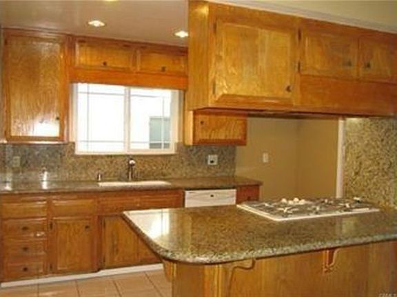 5th image of 23832 Cabrillo Ave