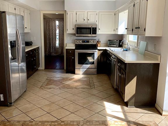 3rd image of 6282 Wayburn Dr